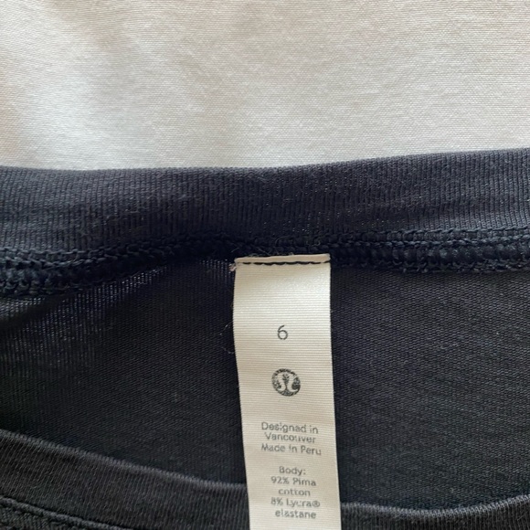Lululemon Athletica Black Short Sleeve Tee - Picture 3 of 3